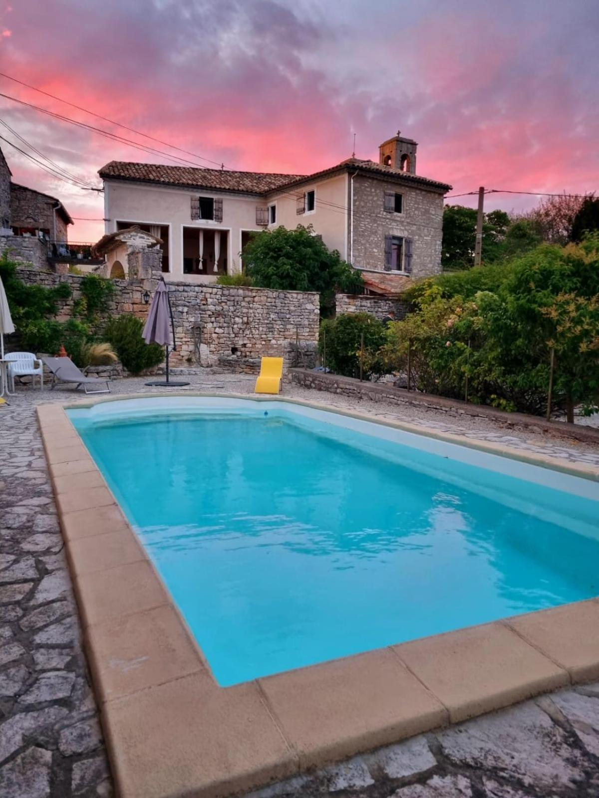 Une Nuit Au Village - Chambre D'Hotes De Charme Orgnac-l'Aven Bagian luar foto